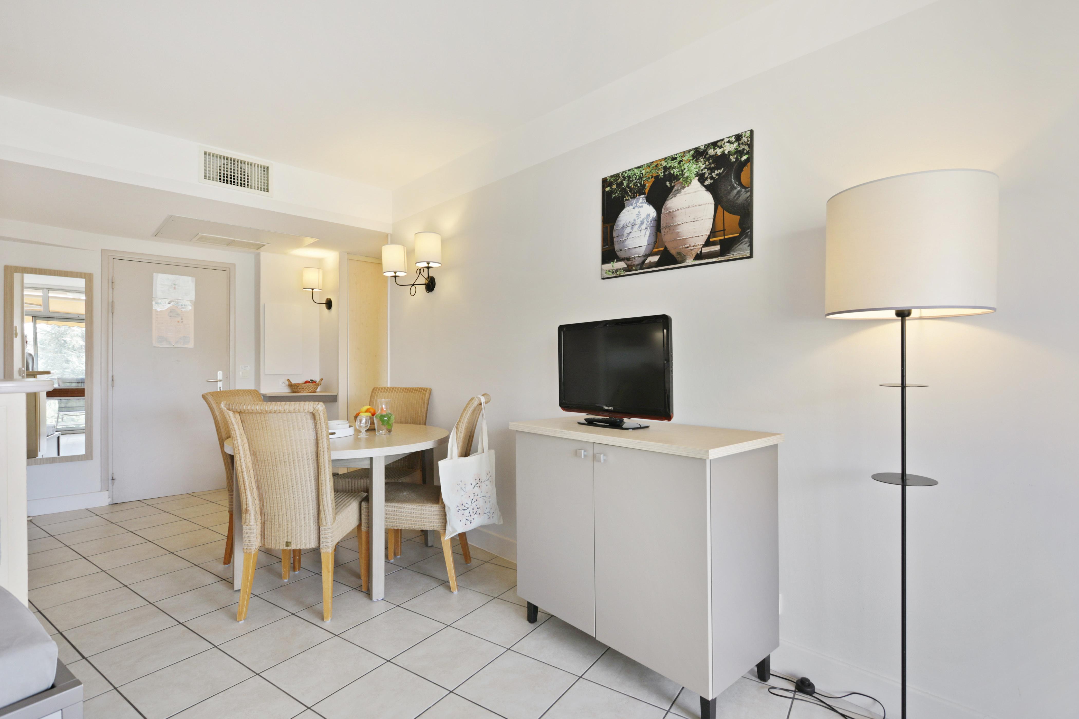 سا لُرون دو فار Residence Pierre & Vacances Heliotel Marine المظهر الخارجي الصورة