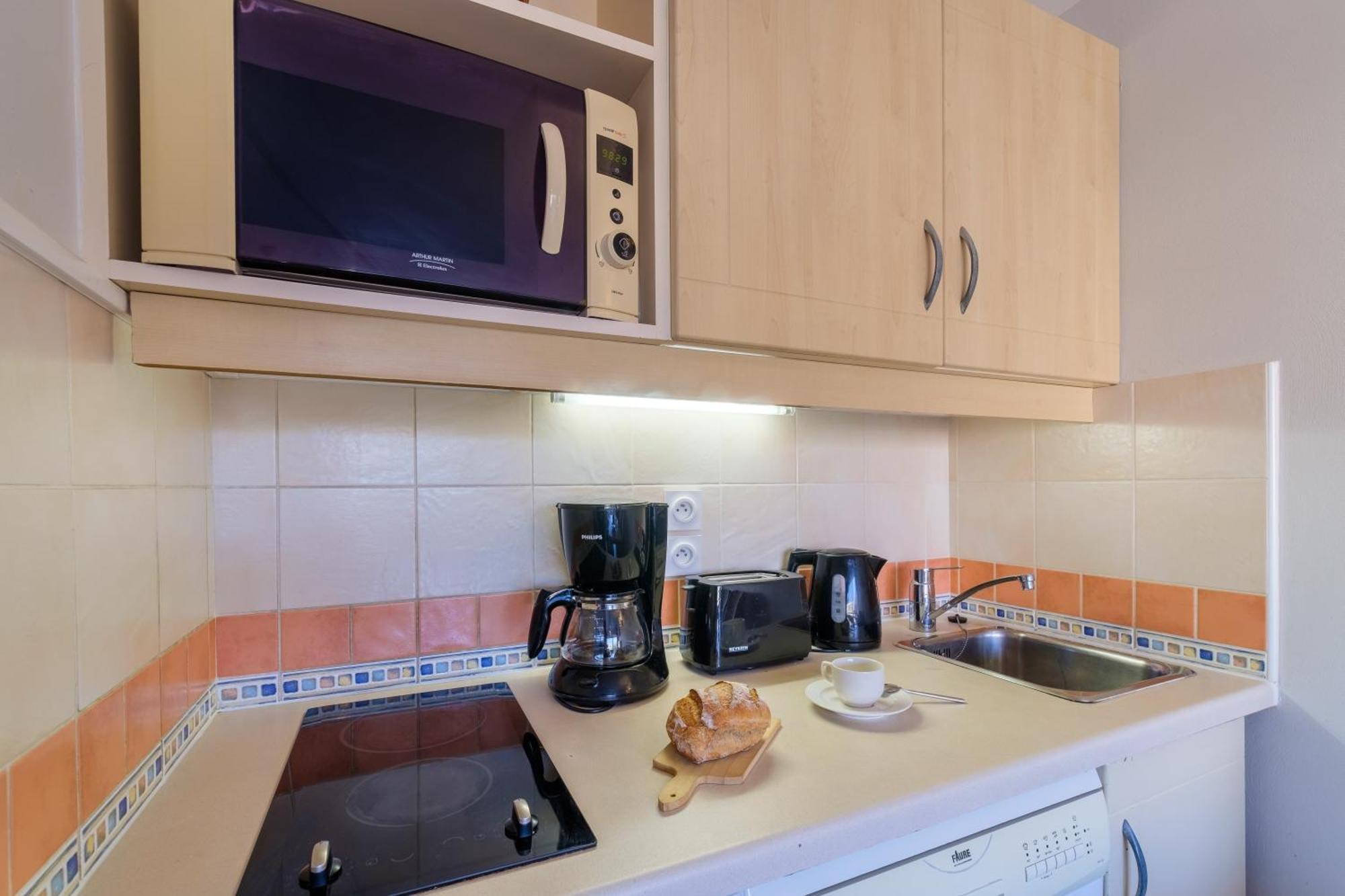 سا لُرون دو فار Residence Pierre & Vacances Heliotel Marine المظهر الخارجي الصورة