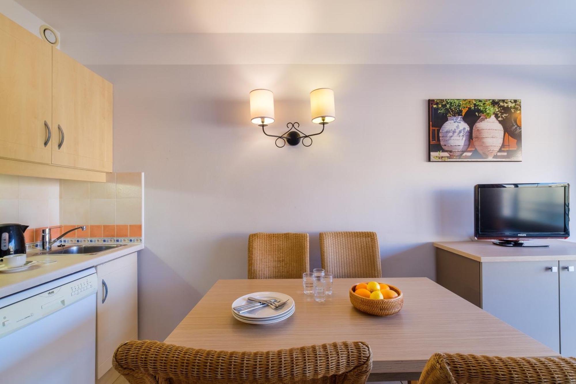 سا لُرون دو فار Residence Pierre & Vacances Heliotel Marine المظهر الخارجي الصورة